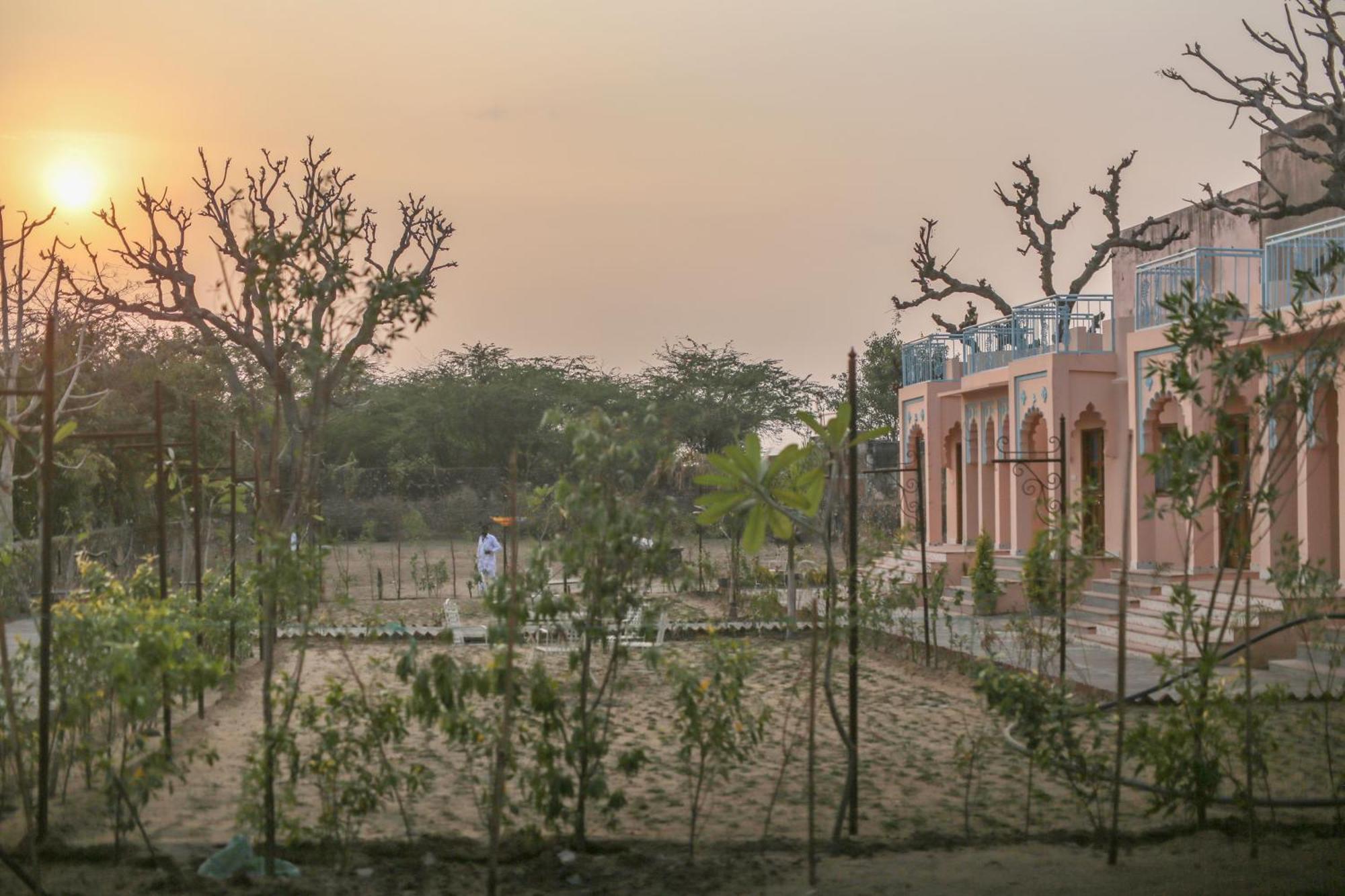 Kothipushkar Bed and Breakfast Exteriör bild